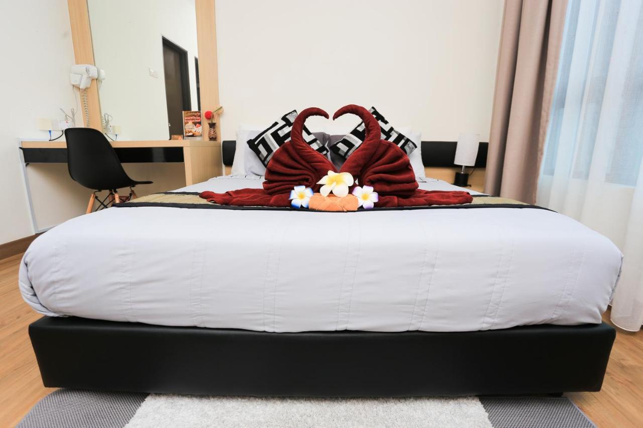 Mlh Deluxe Studio Suites @ Landmark Residence Cheras Eksteriør billede