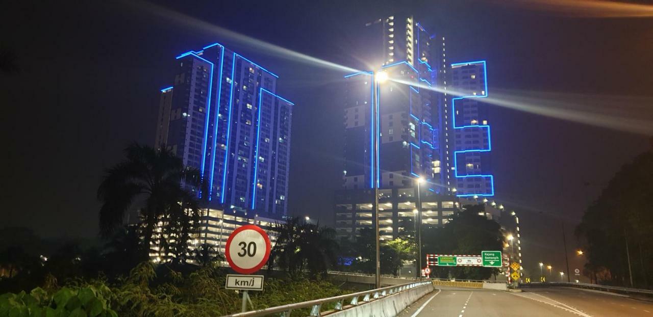 Mlh Deluxe Studio Suites @ Landmark Residence Cheras Eksteriør billede