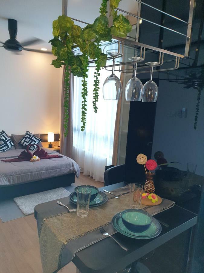 Mlh Deluxe Studio Suites @ Landmark Residence Cheras Eksteriør billede